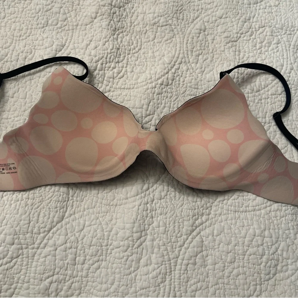La Senza‎ black wireless bra size 32C - Picture 4 of 4